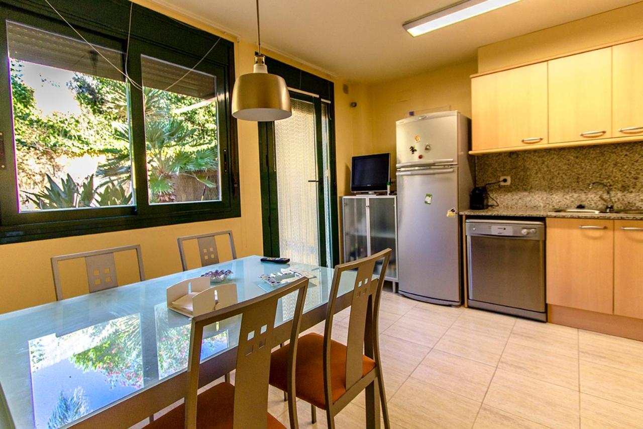3 Bedrooms House At 500 M Away From The With Shared Pool Enclosed Garden And Wifi Сasa de vacaciones Tarragona