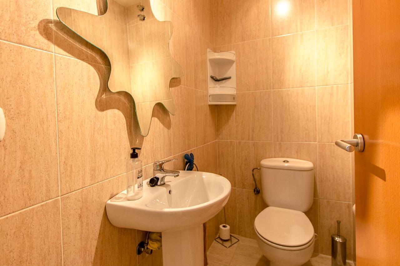 3 Bedrooms House At 500 M Away From The With Shared Pool Enclosed Garden And Wifi Сasa de vacaciones *